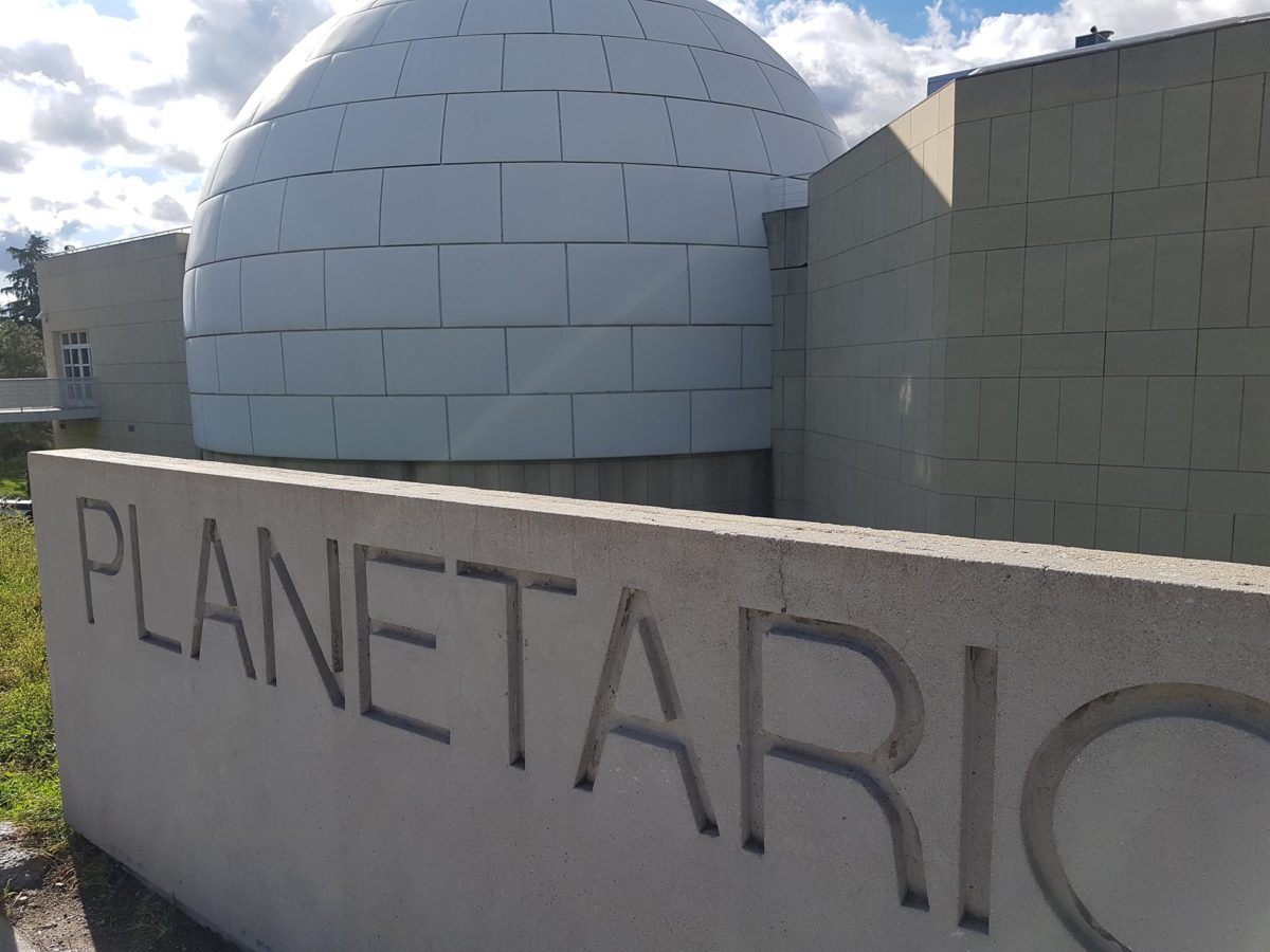 Planetario y el Museo Contemporáneo