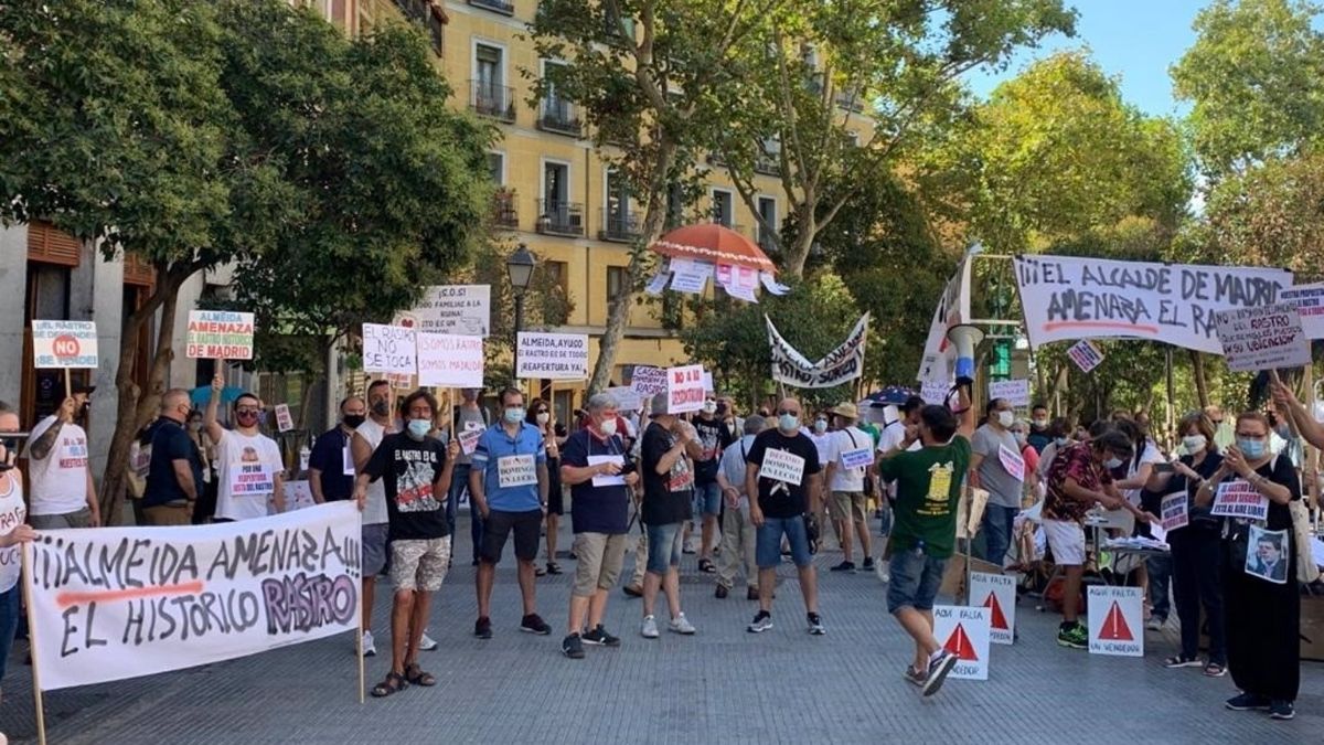 Manifestación de comerciantes del Rastro de Madrid