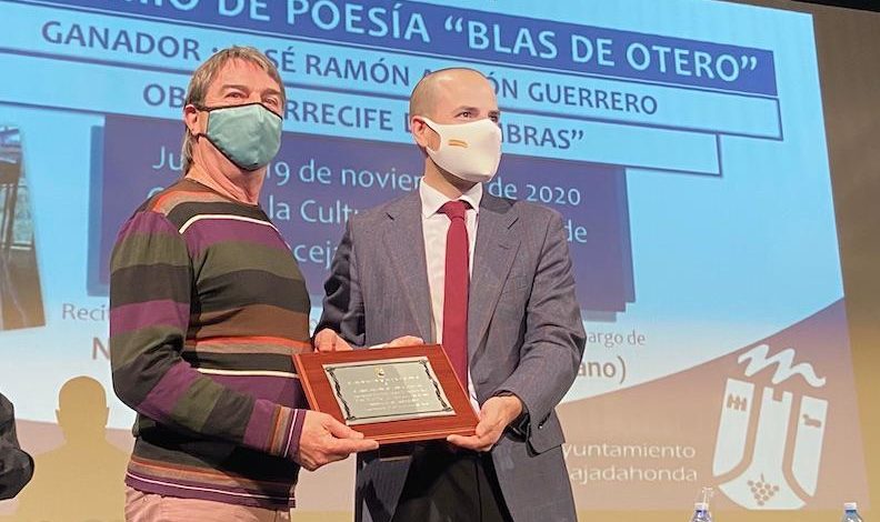 Ustarroz entrega Premio Blas de Otero 2020