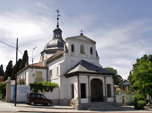 Ermita de San Isidro, escenario de la novela Insolación de Emilia Pardo Bazán