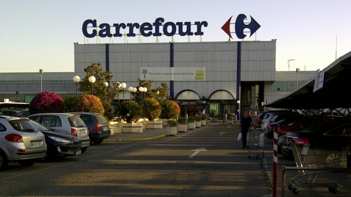 editorial retirada garaje Carrefour Madrid lanza la campaña 'Muchas Ganas'