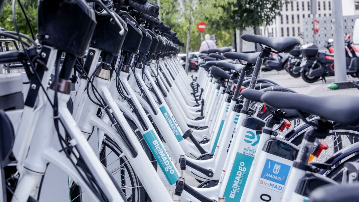 No haga Detallado dolor de cabeza La capital contará con 2.800 nuevas bicicletas eléctricas sin base fija