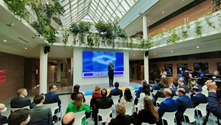 clúster blockchain tres cantos