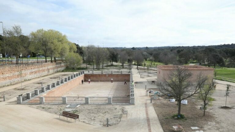 estanque noria palacio boadilla