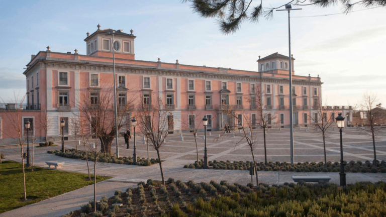 Boadilla Mercado Jardines Palacio