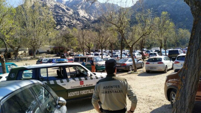 horario aparcamiento La Pedriza