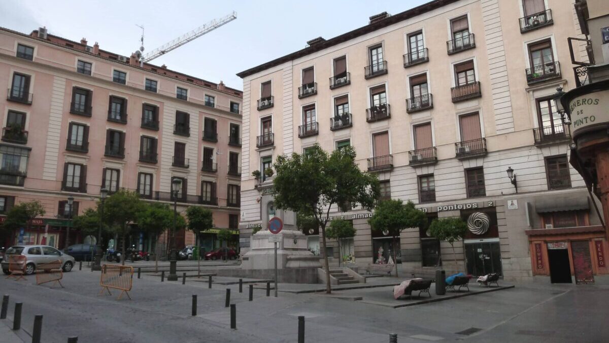 Plaza de Pontejos (a square) in Centro district in Madrid (Spain).