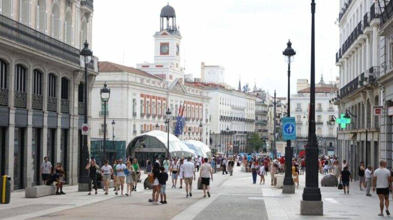 puerta del sol peatonal