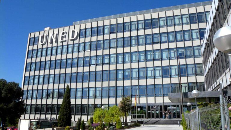UNED cursos verano