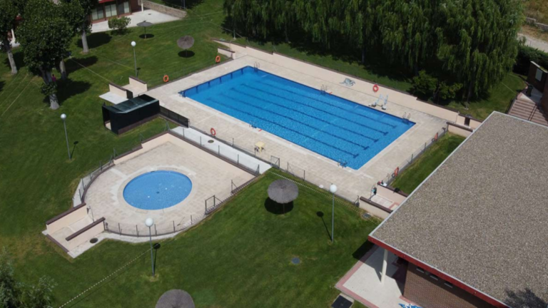 piscina manzanares el real