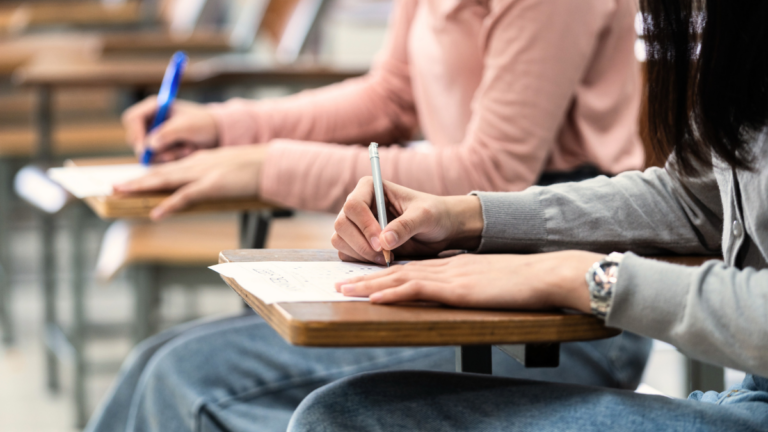 pozuelo becas universidades