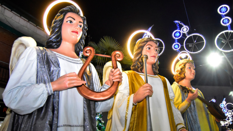 ángeles navideños torrejón