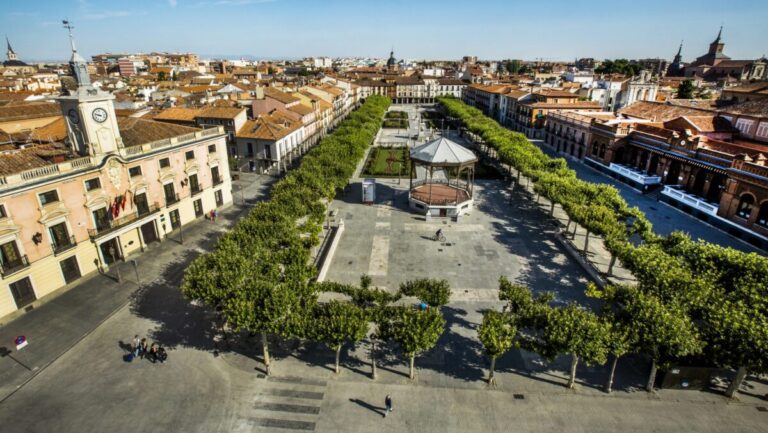 Plaza de Cervantes música