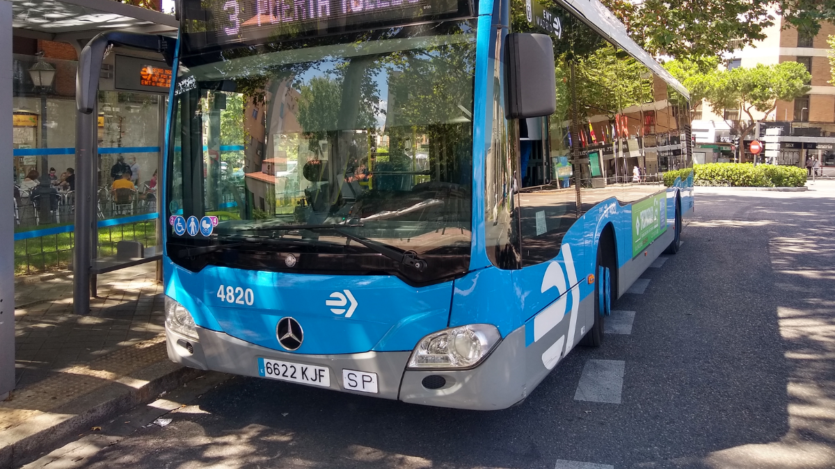 autobús Lucero Batán