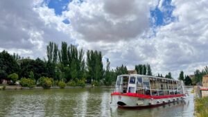 Tren del Canal de Castilla