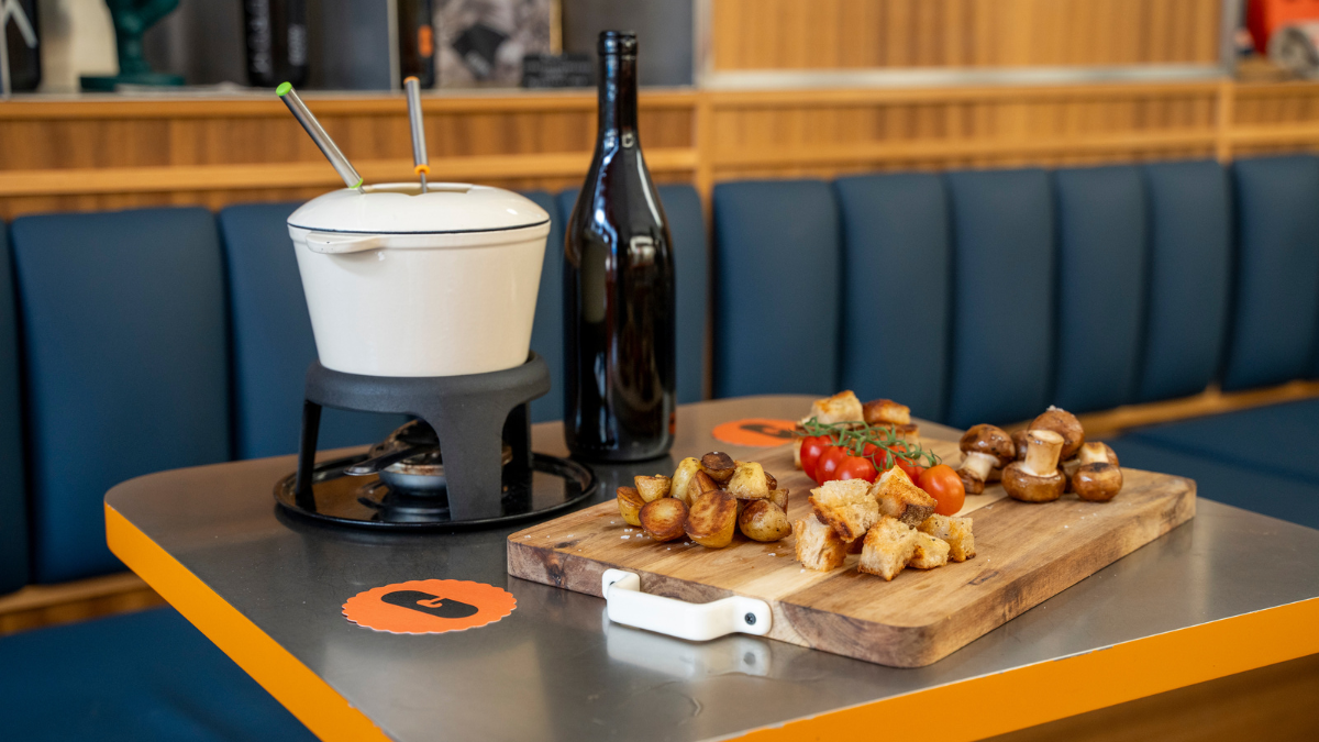 planes miercoles fondue wine grupeta madrid