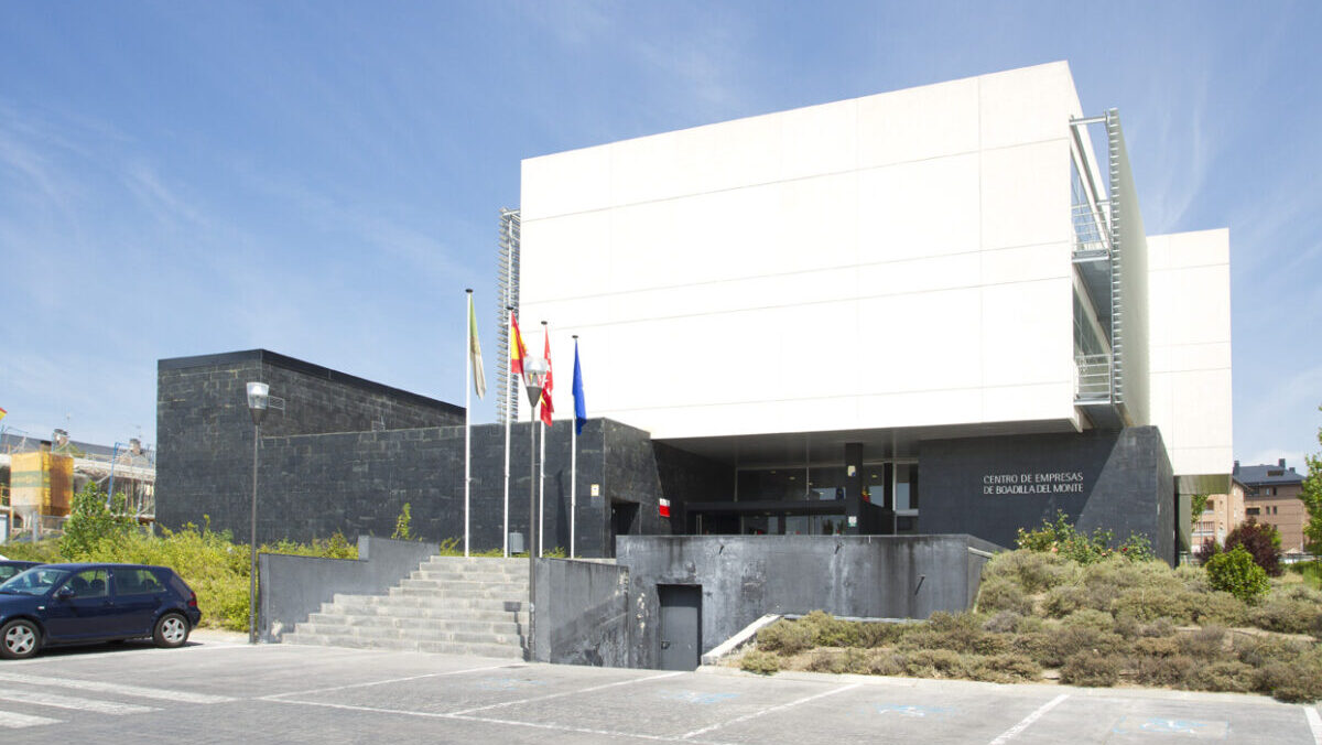 Boadilla lanza un programa gratuito de empleo para mayores de 45 años