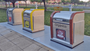 paracuellos contenedor residuos organicos marron
