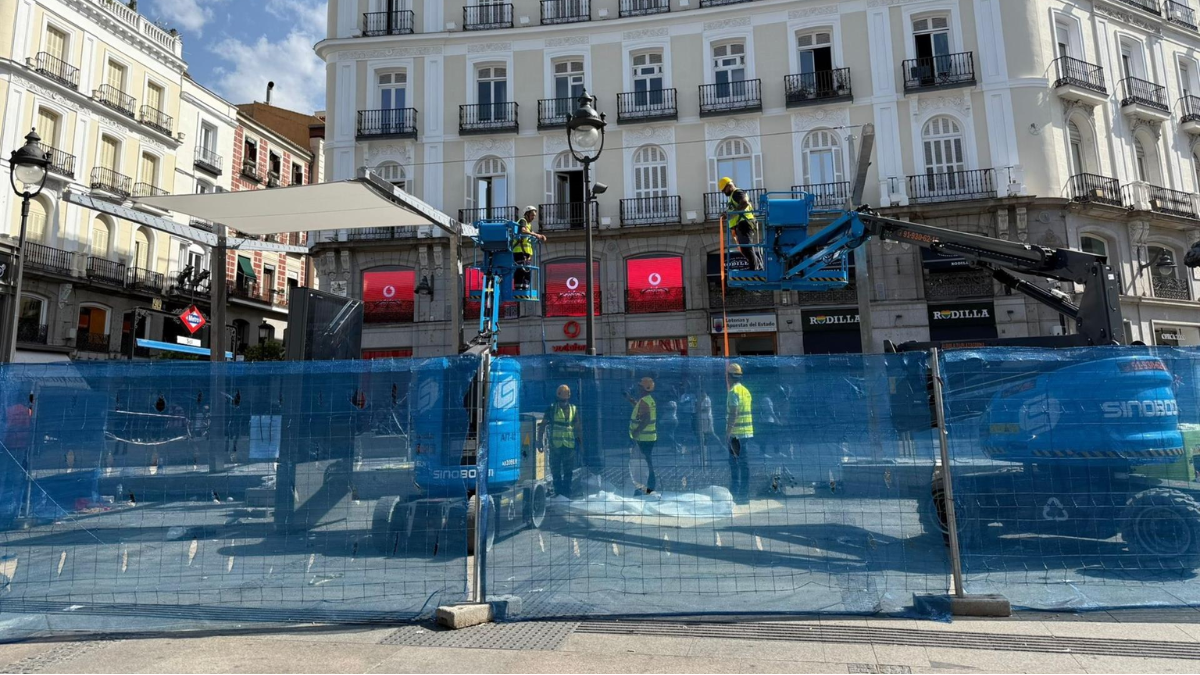 Los nuevos toldos de la Puerta del Sol estarán listos a finales de la próxima semana