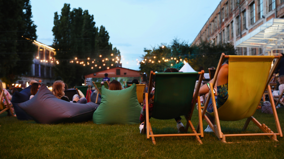 Las ‘Noches de Verano 2025’ traen cine y comedia a Humanes de Madrid