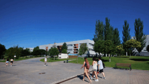 madrid residencias universitarias caras precio