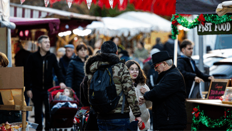 Pinto Navidad Mercado