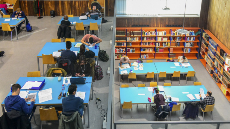 horarios bibliotecas torrejon examenes