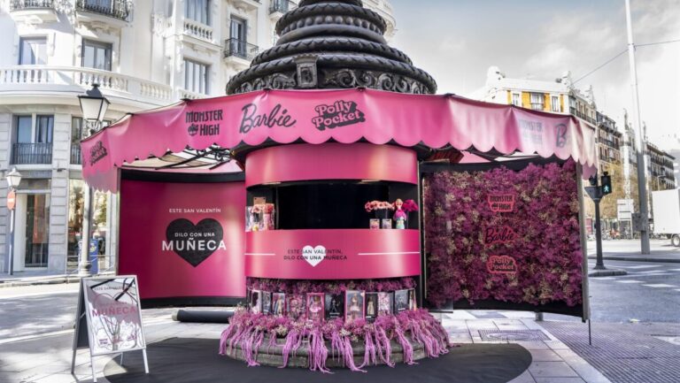 pop-up Mattel