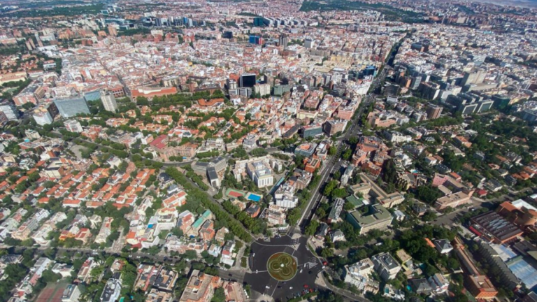 Madrid viviendas hospitales comercios