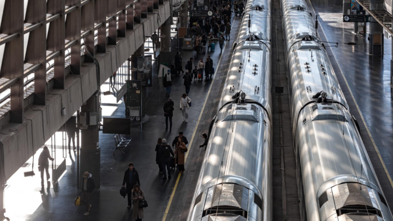 renfe seguimiento trenes tiempo real