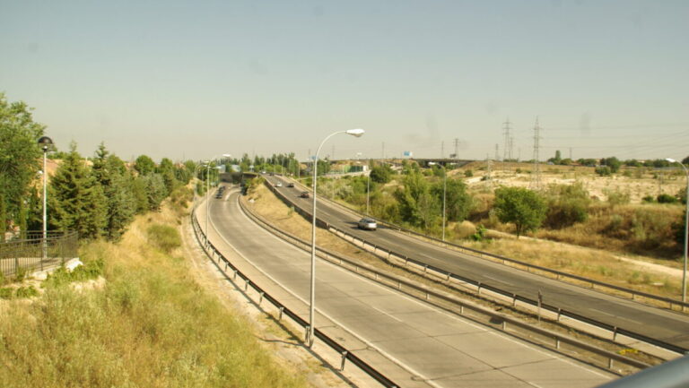 La reparación de estructuras sobre la línea Madrid-Cáceres obligará a desvíos provisionales y afectará al tráfico durante varias semanas