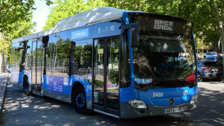 EMT Madrid activa dos autobuses gratuitos para sustituir el servicio de Metro